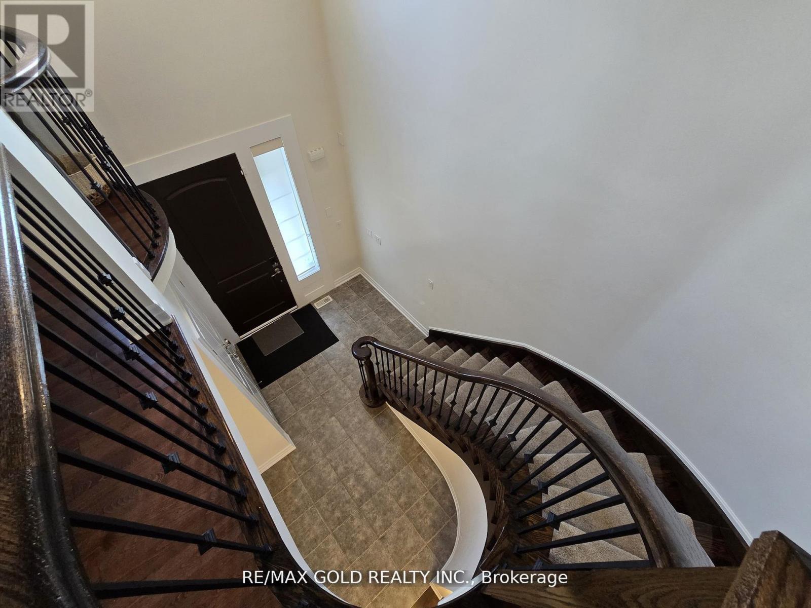 87 Scott Boulevard, Milton (Sc Scott), Ontario  L9T 0S3 - Photo 17 - W12497336