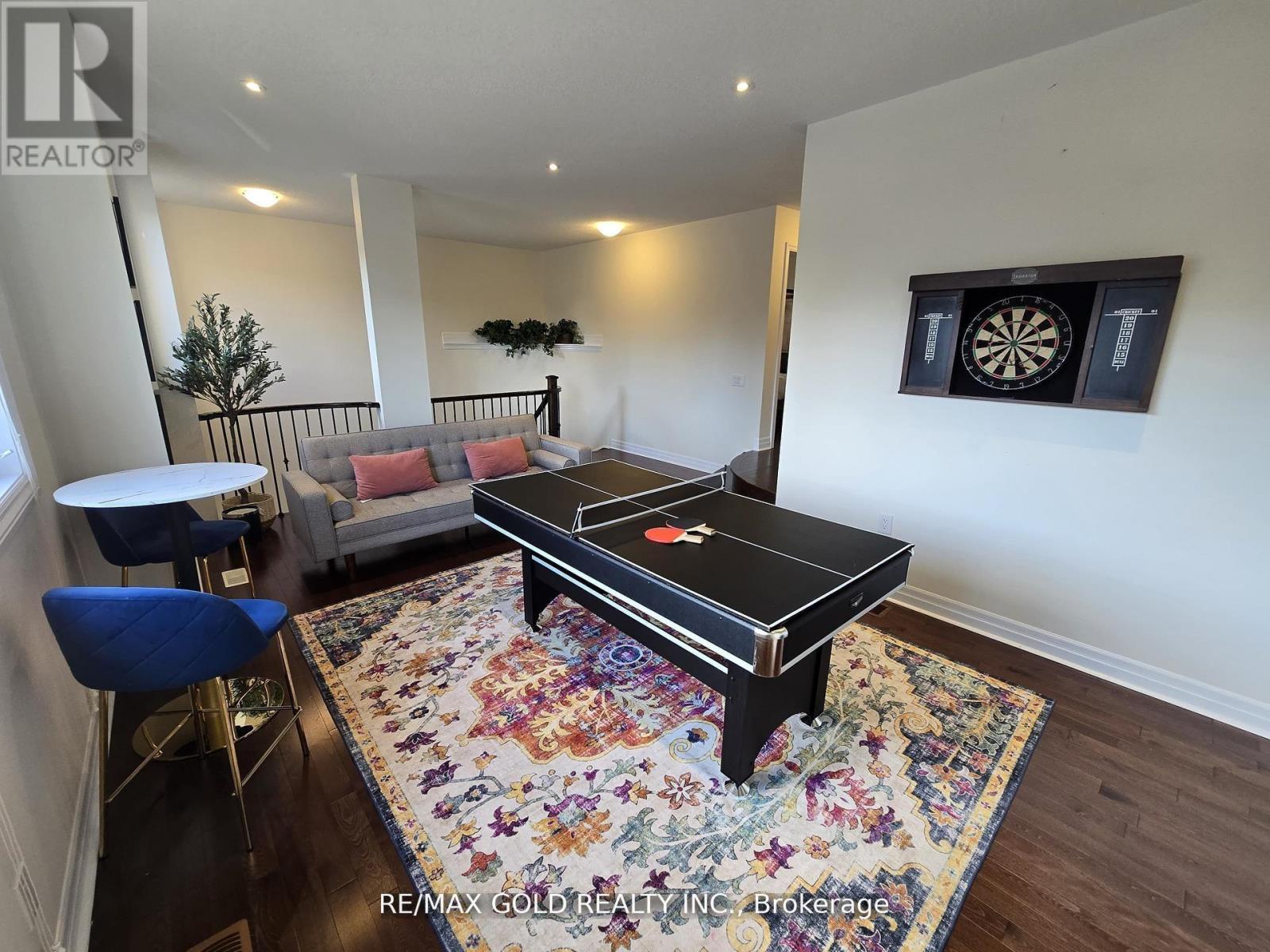 87 Scott Boulevard, Milton (Sc Scott), Ontario  L9T 0S3 - Photo 19 - W12497336