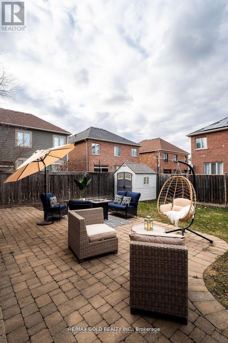 87 Scott Boulevard, Milton (Sc Scott), Ontario  L9T 0S3 - Photo 38 - W12497336