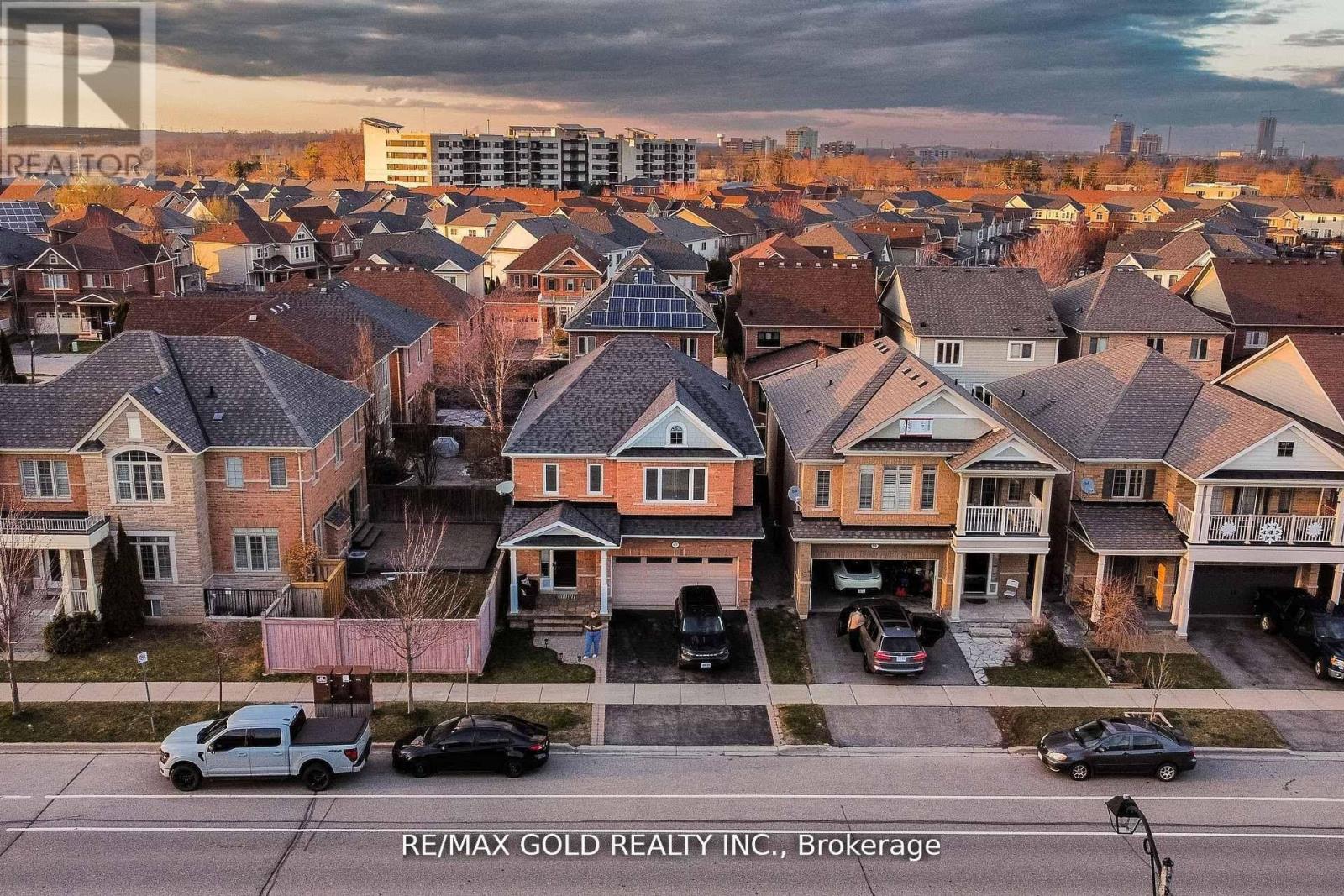 87 Scott Boulevard, Milton (Sc Scott), Ontario  L9T 0S3 - Photo 40 - W12497336