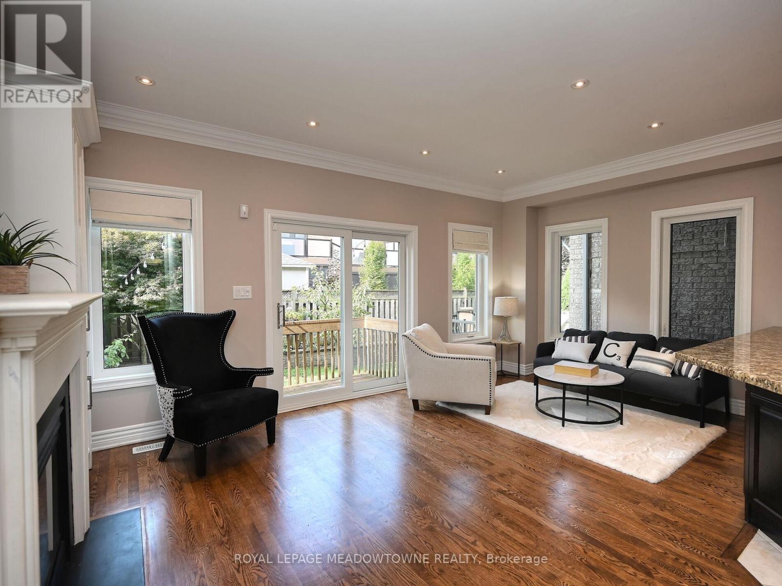 2378 WASAGA DRIVE, Oakville, Ontario