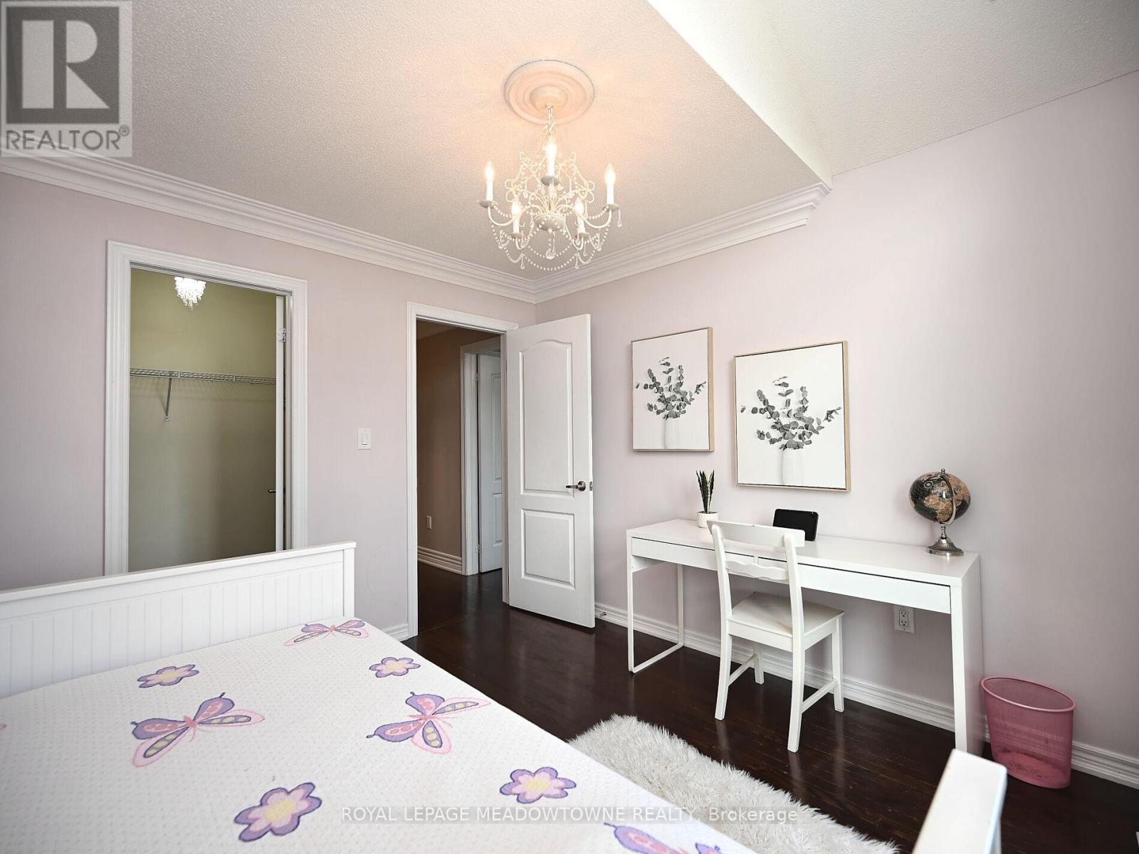 2378 Wasaga Drive, Oakville (Jc Joshua Creek), Ontario  L6H 0B7 - Photo 18 - W12497386