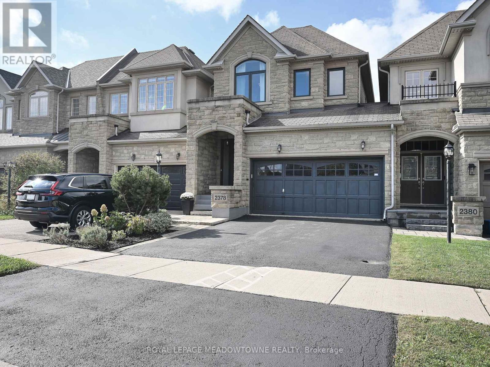 2378 Wasaga Drive, Oakville (Jc Joshua Creek), Ontario  L6H 0B7 - Photo 36 - W12497386