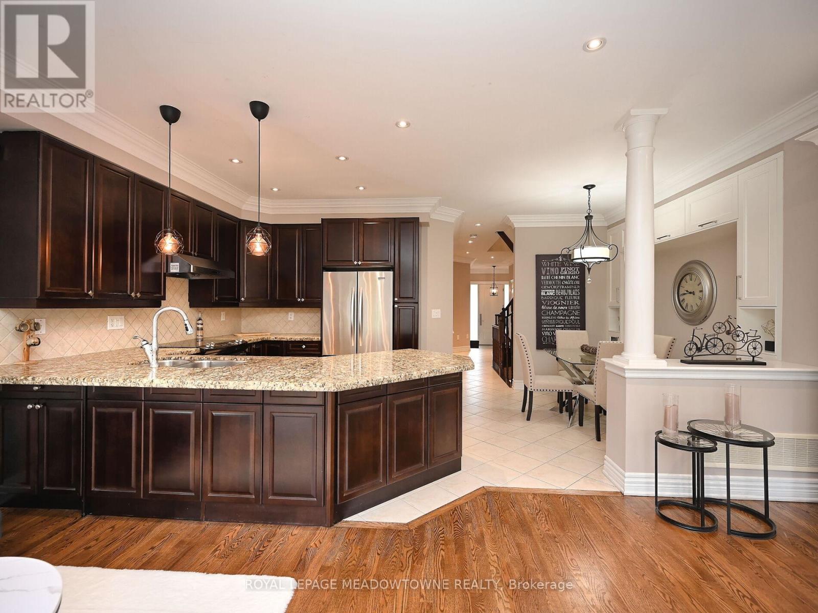 2378 Wasaga Drive, Oakville (Jc Joshua Creek), Ontario  L6H 0B7 - Photo 45 - W12497386