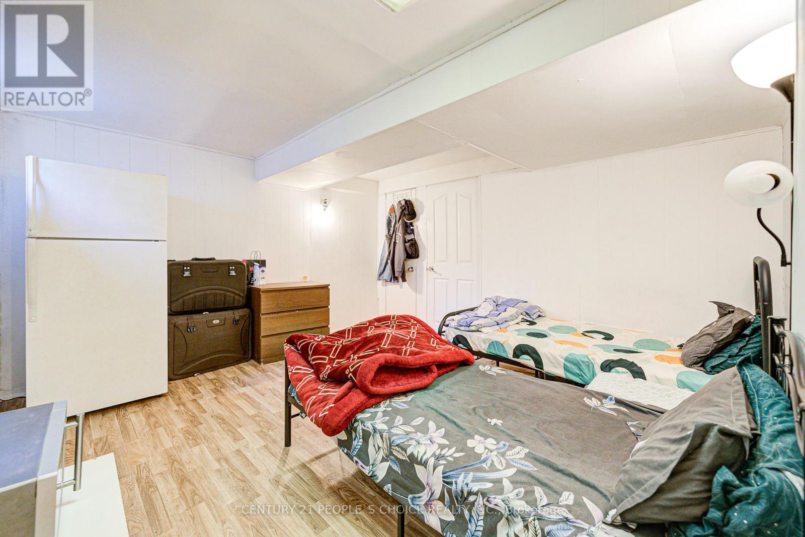 8 - 4020 Brandon Gate Drive, Mississauga (Malton), Ontario  L4T 3W8 - Photo 39 - W12497410