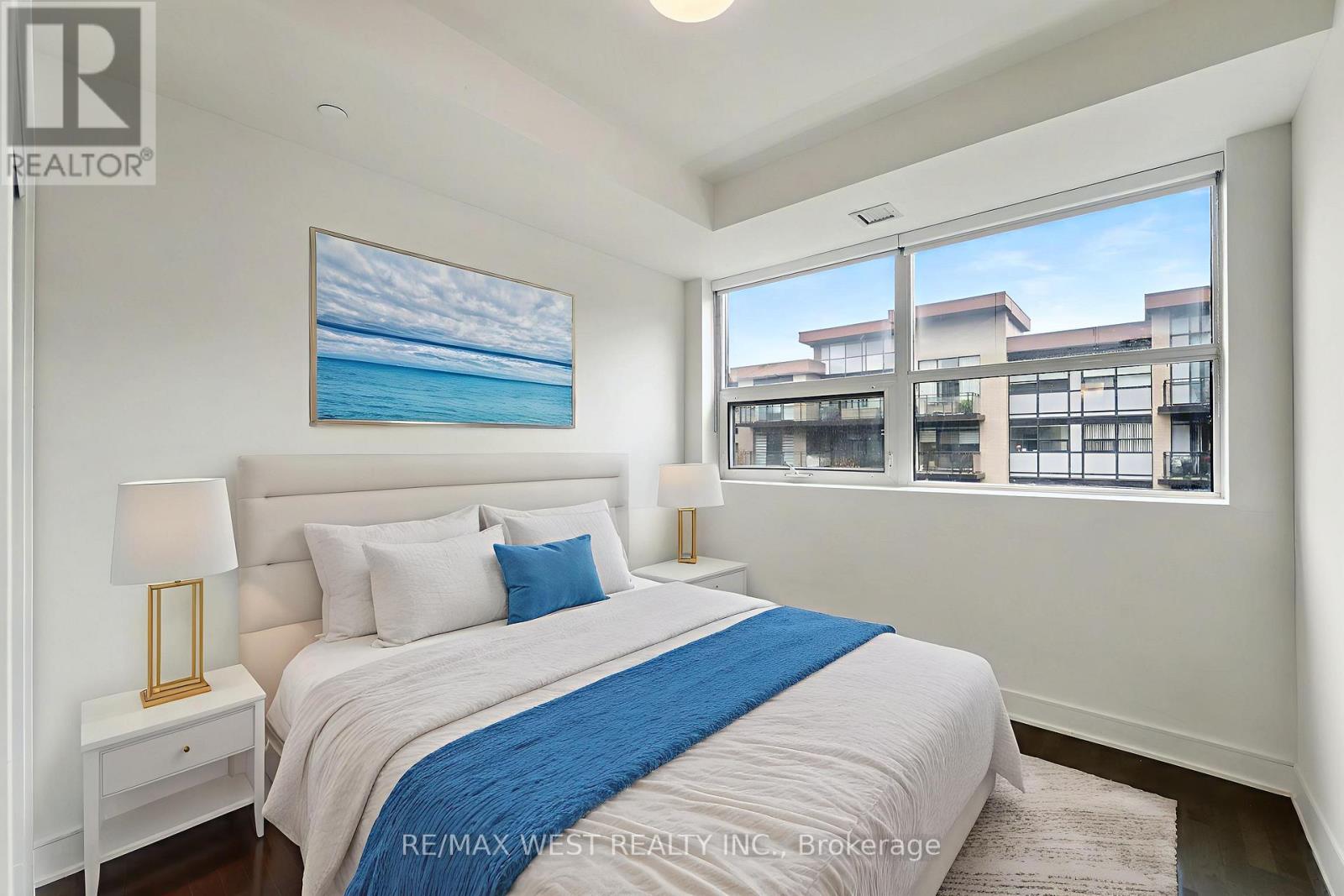 357 - 1575 Lakeshore Road, Mississauga (Clarkson), Ontario  L5J 0B1 - Photo 6 - W12497412