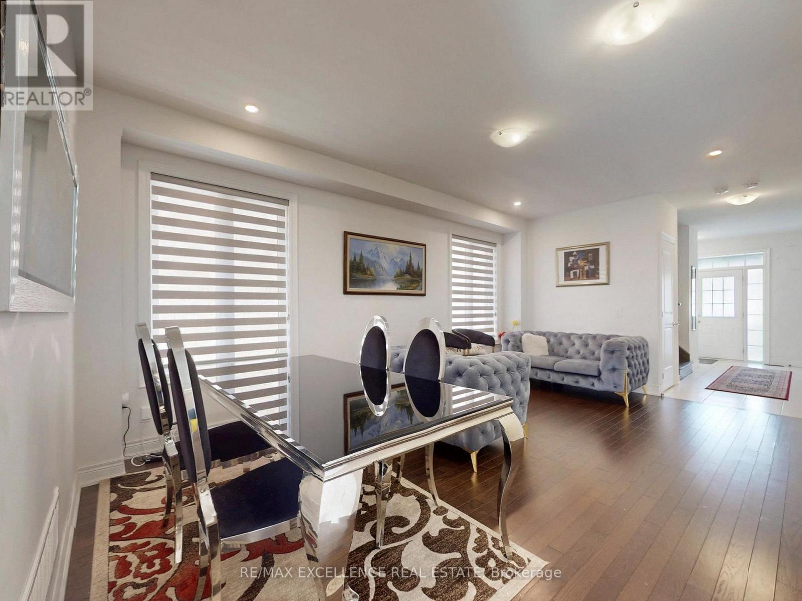 33 Tiger Crescent, Brampton (Sandringham-Wellington North), Ontario  L6R 0C8 - Photo 17 - W12497454