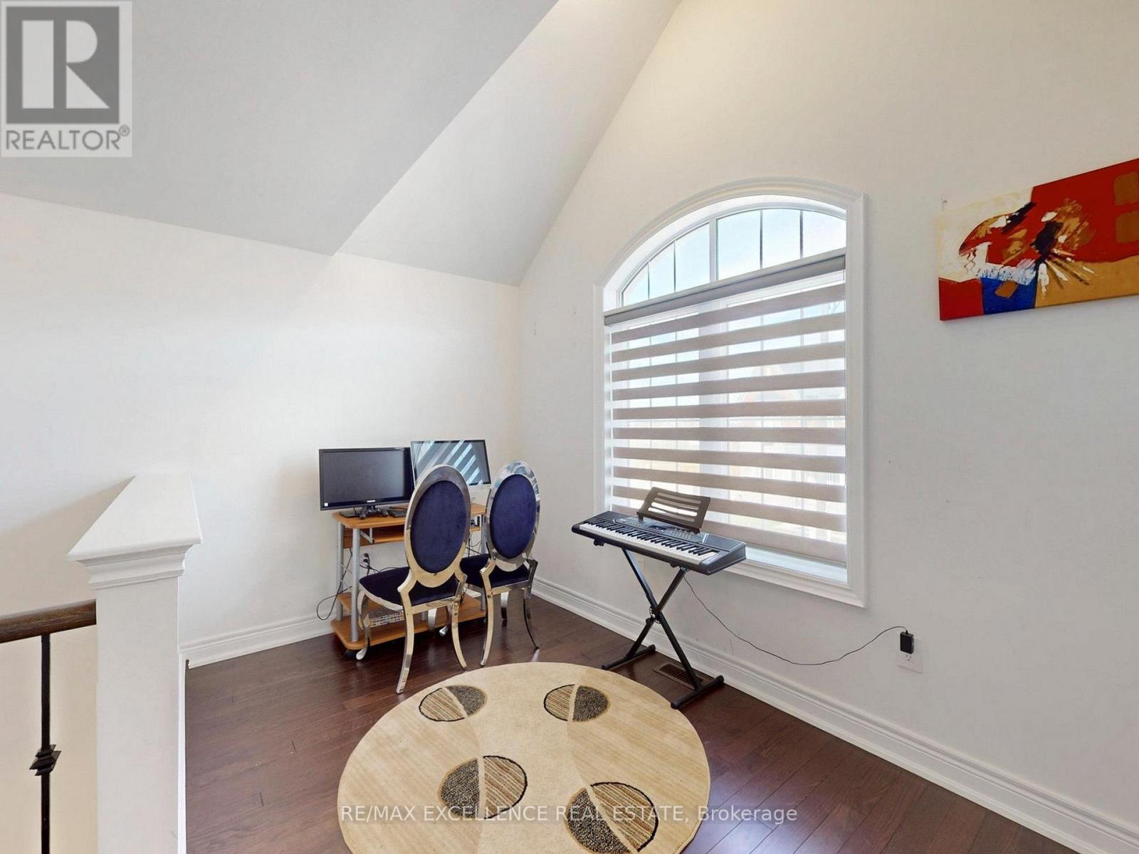 33 Tiger Crescent, Brampton (Sandringham-Wellington North), Ontario  L6R 0C8 - Photo 24 - W12497454