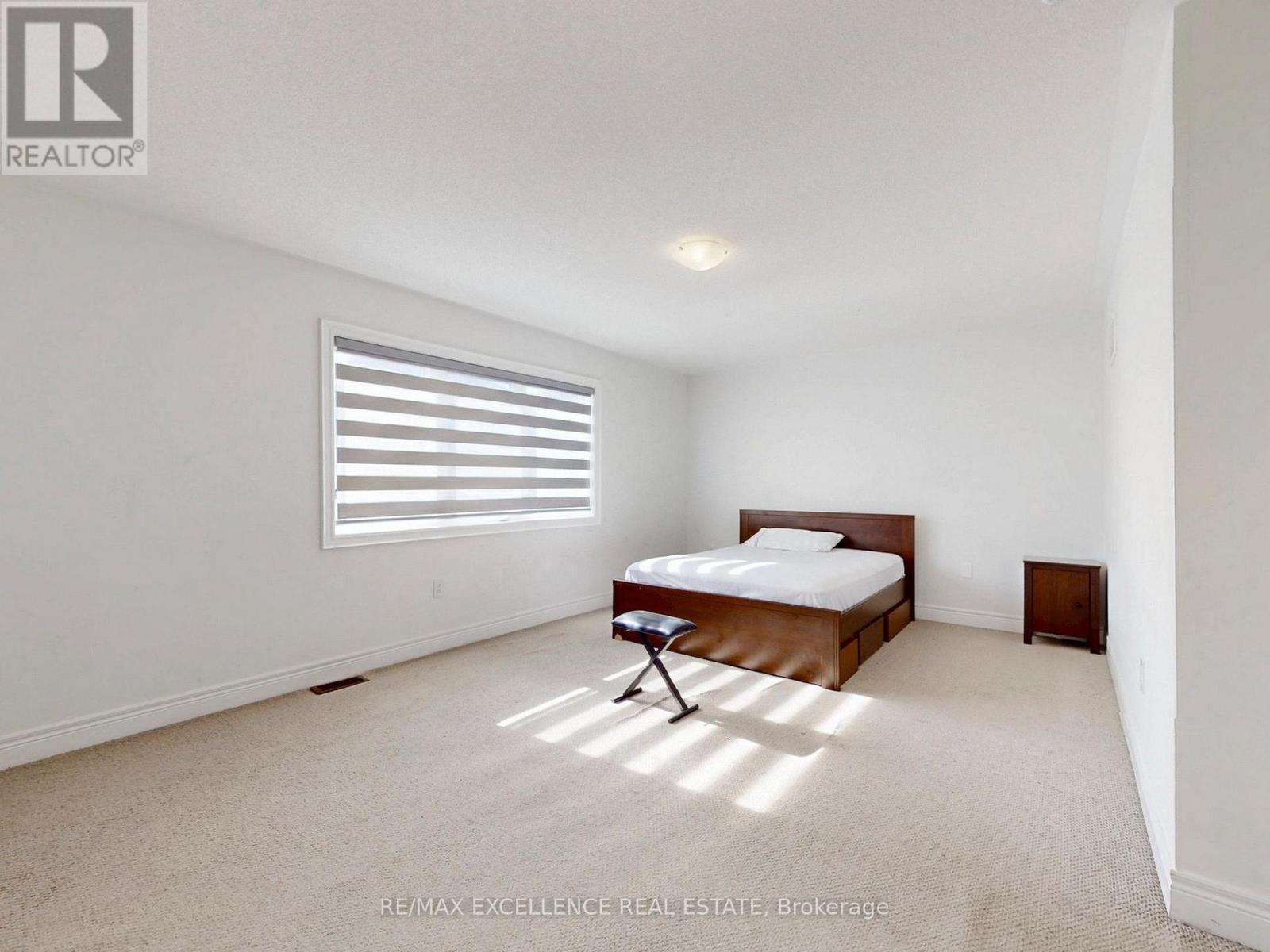 33 Tiger Crescent, Brampton (Sandringham-Wellington North), Ontario  L6R 0C8 - Photo 25 - W12497454