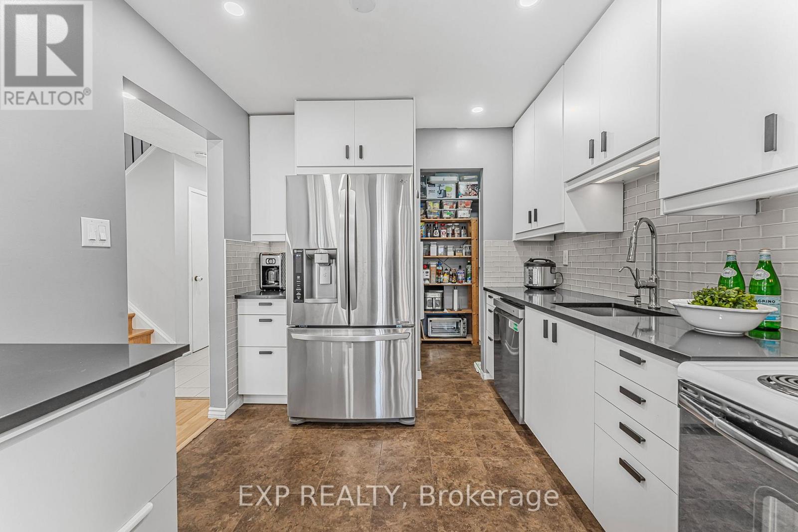 70 - 6797 Formentera Avenue, Mississauga (Meadowvale), Ontario  L5N 2L6 - Photo 14 - W12497462