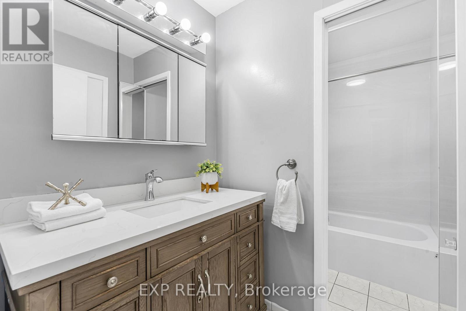 70 - 6797 Formentera Avenue, Mississauga (Meadowvale), Ontario  L5N 2L6 - Photo 24 - W12497462