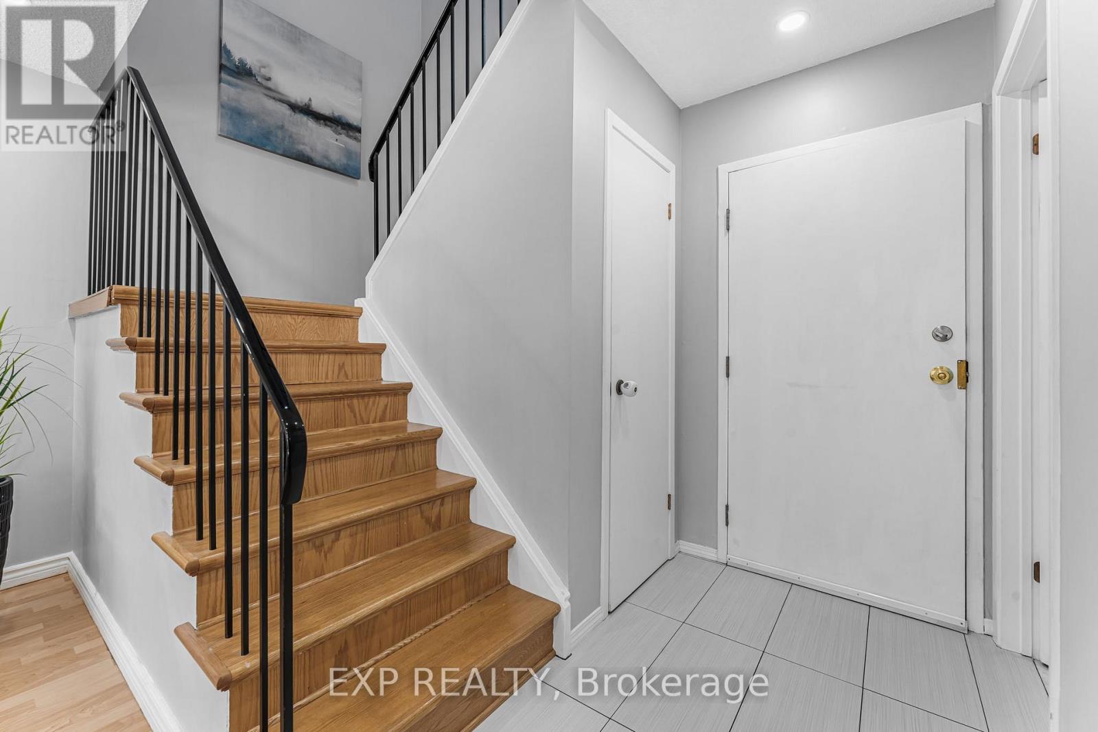 70 - 6797 Formentera Avenue, Mississauga (Meadowvale), Ontario  L5N 2L6 - Photo 4 - W12497462