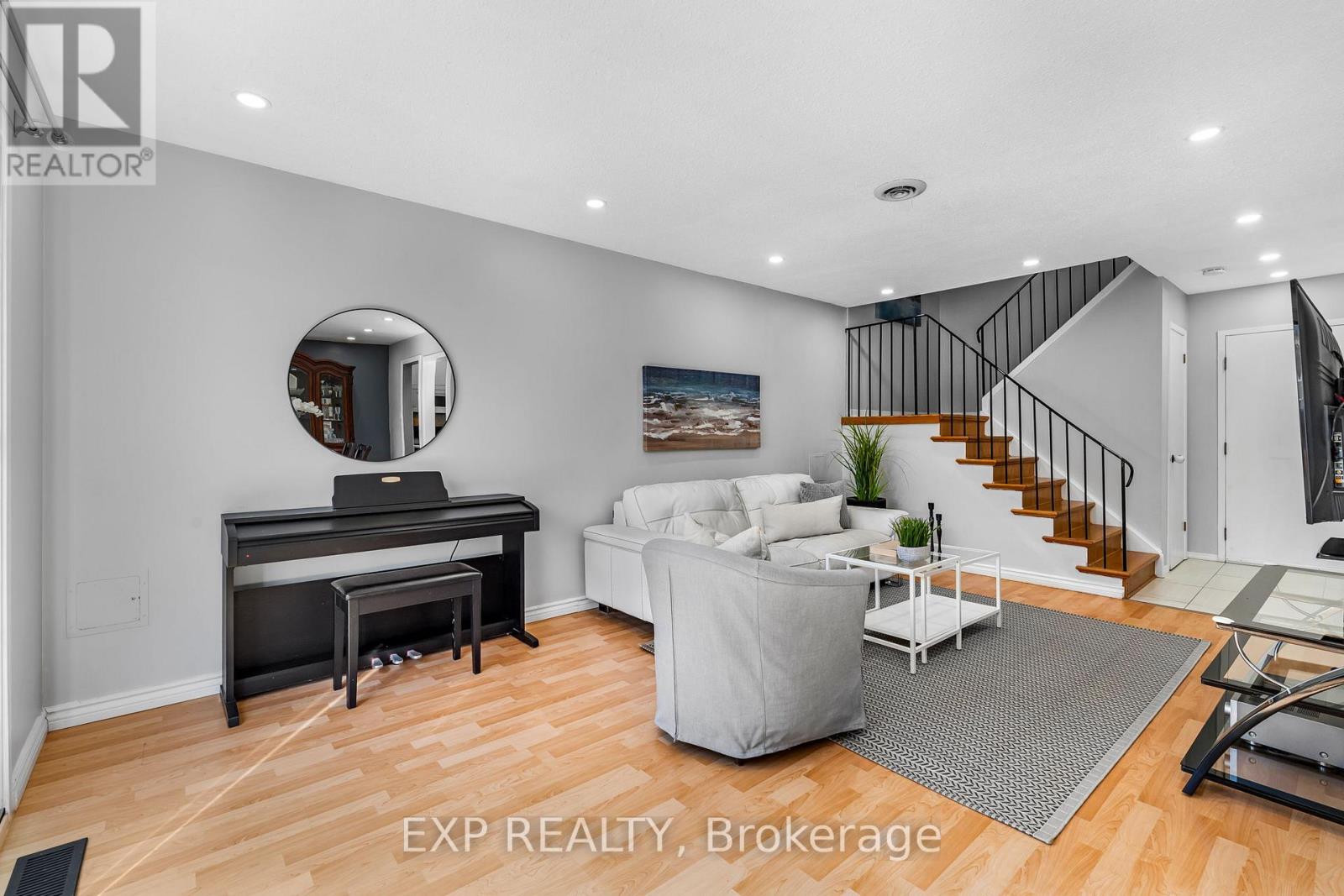 70 - 6797 Formentera Avenue, Mississauga (Meadowvale), Ontario  L5N 2L6 - Photo 7 - W12497462