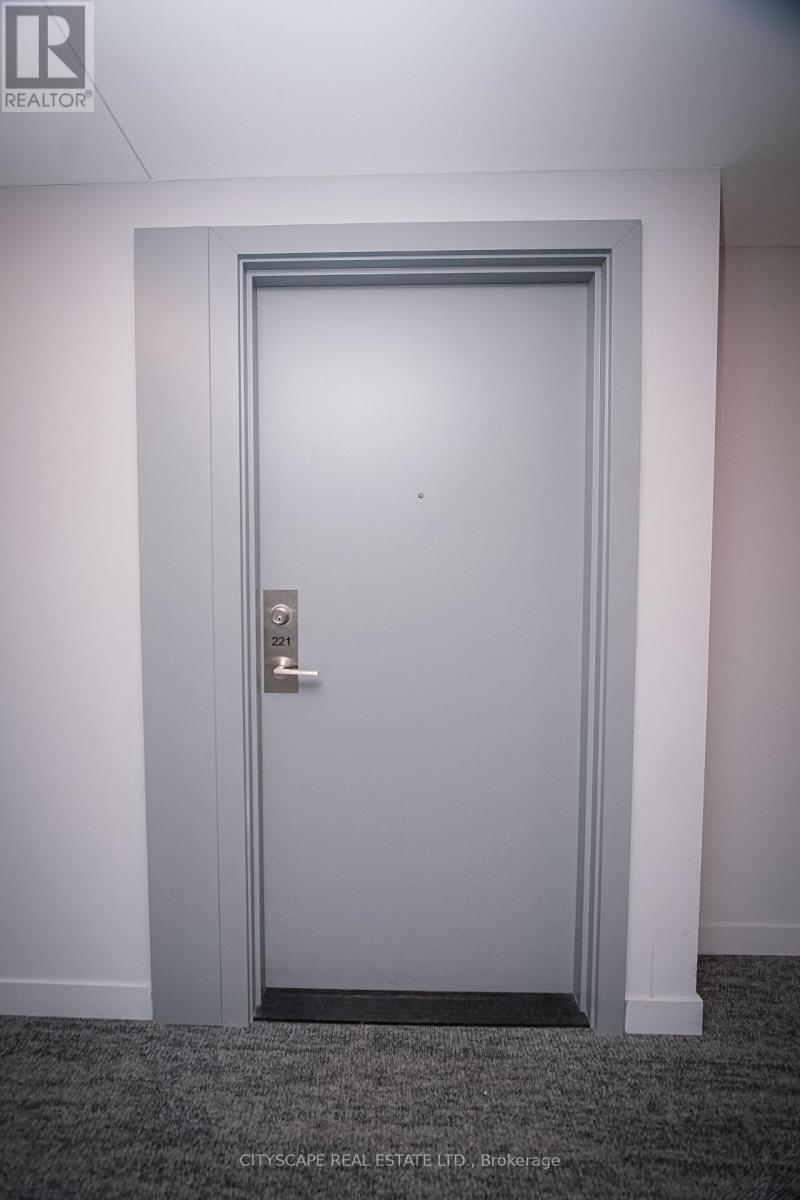 221 - 859 The Queensway, Toronto, Ontario  M8Z 1N8 - Photo 4 - W12497560