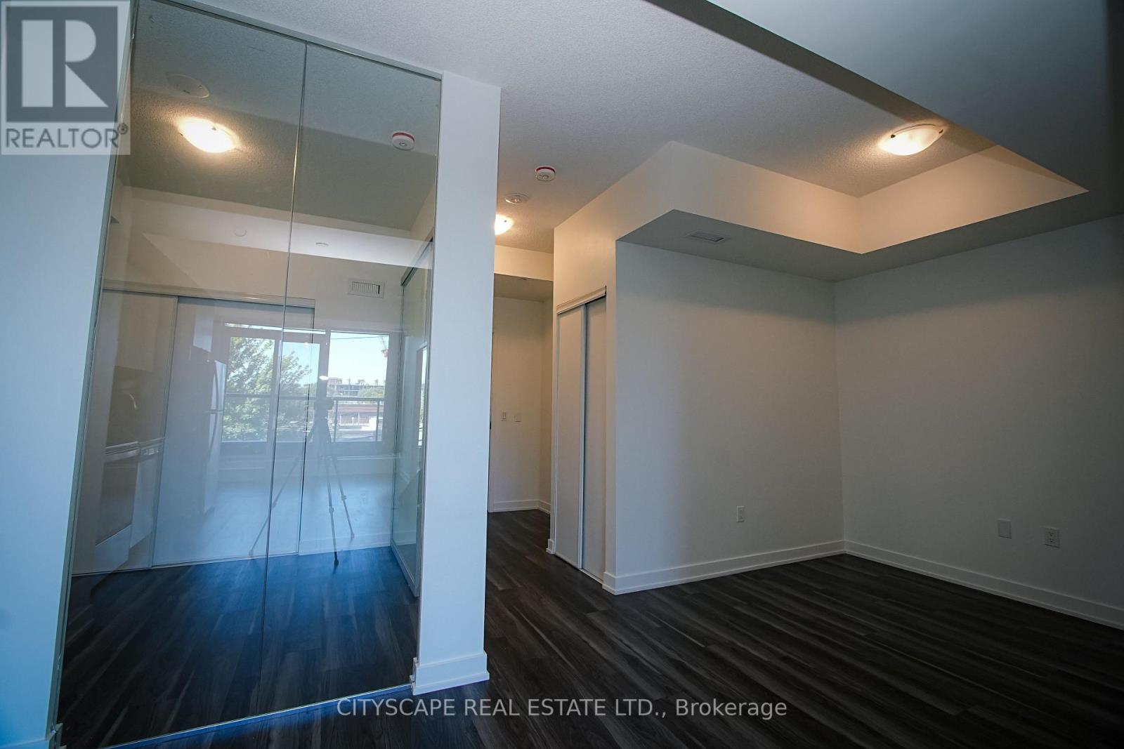 221 - 859 The Queensway, Toronto, Ontario  M8Z 1N8 - Photo 7 - W12497560