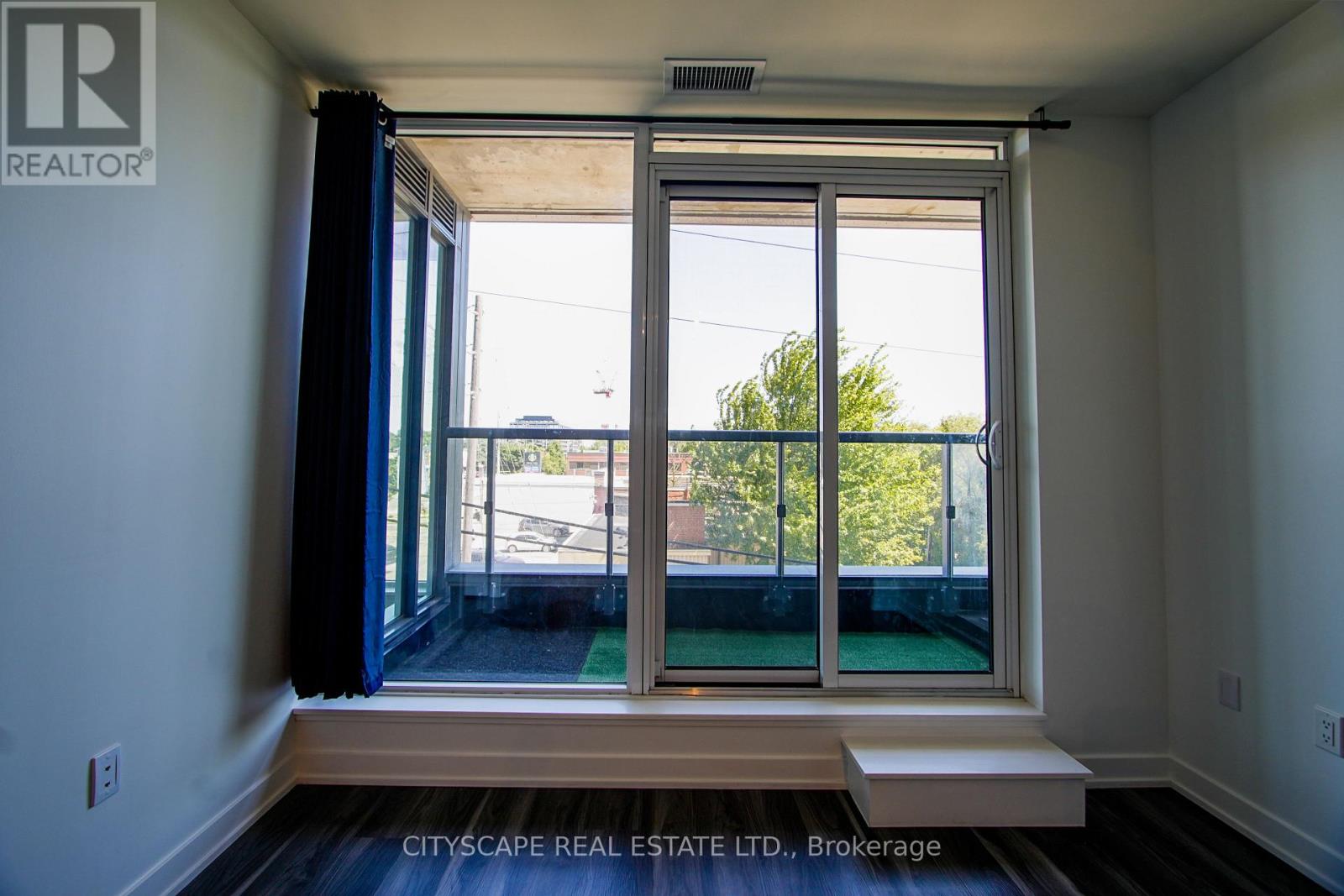 221 - 859 The Queensway, Toronto, Ontario  M8Z 1N8 - Photo 9 - W12497560