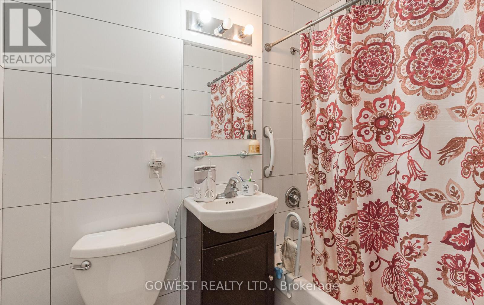 308 - 205 Keele Street, Toronto, Ontario  M6P 2K1 - Photo 16 - W12497646