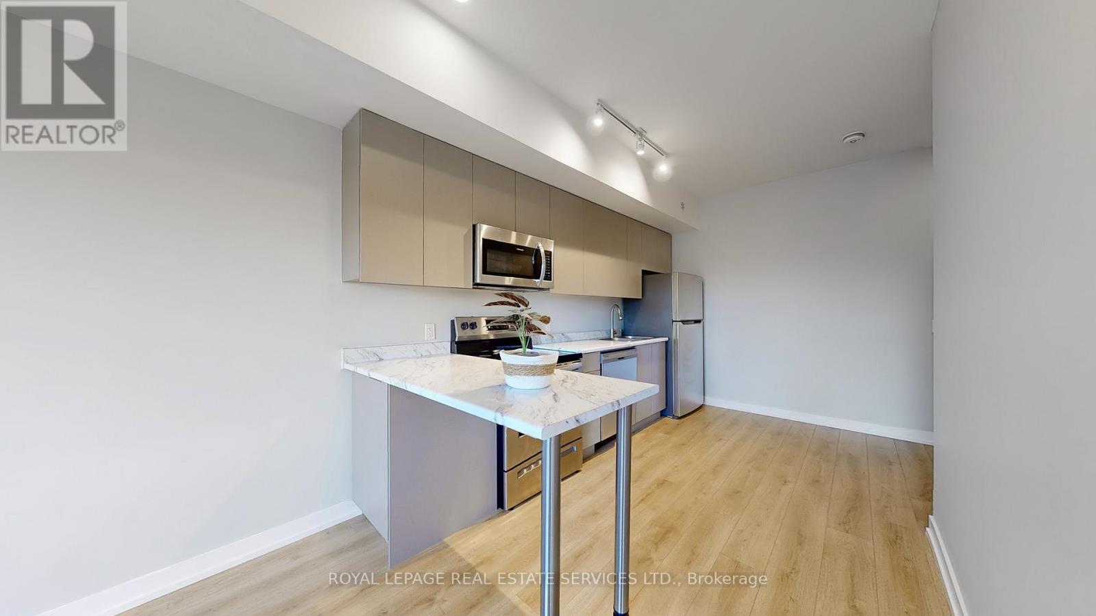 304 - 3058 Sixth Line, Oakville, Ontario  L6M 1P8 - Photo 13 - W12497648