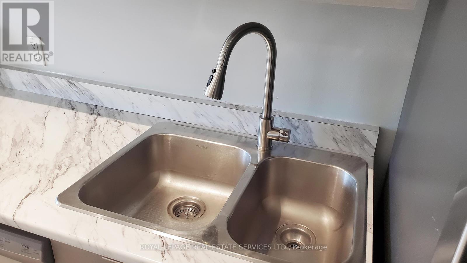 304 - 3058 Sixth Line, Oakville, Ontario  L6M 1P8 - Photo 16 - W12497648