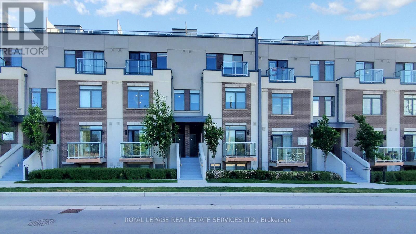 304 - 3058 Sixth Line, Oakville, Ontario  L6M 1P8 - Photo 4 - W12497648