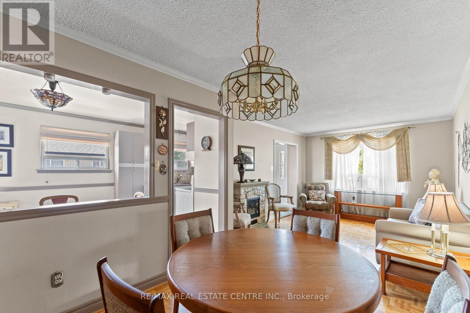 48 Marblehead Crescent, Brampton (Central Park), Ontario  L6S 2V1 - Photo 10 - W12497652