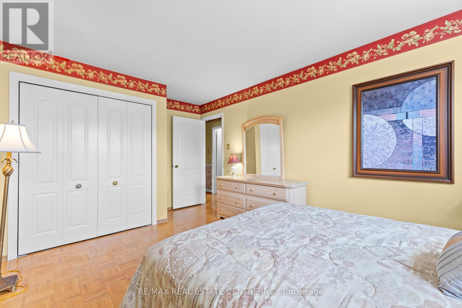 48 Marblehead Crescent, Brampton (Central Park), Ontario  L6S 2V1 - Photo 18 - W12497652