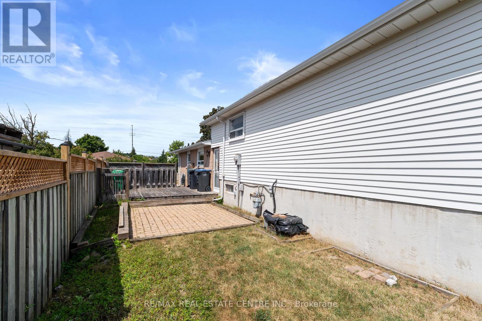 48 Marblehead Crescent, Brampton (Central Park), Ontario  L6S 2V1 - Photo 36 - W12497652