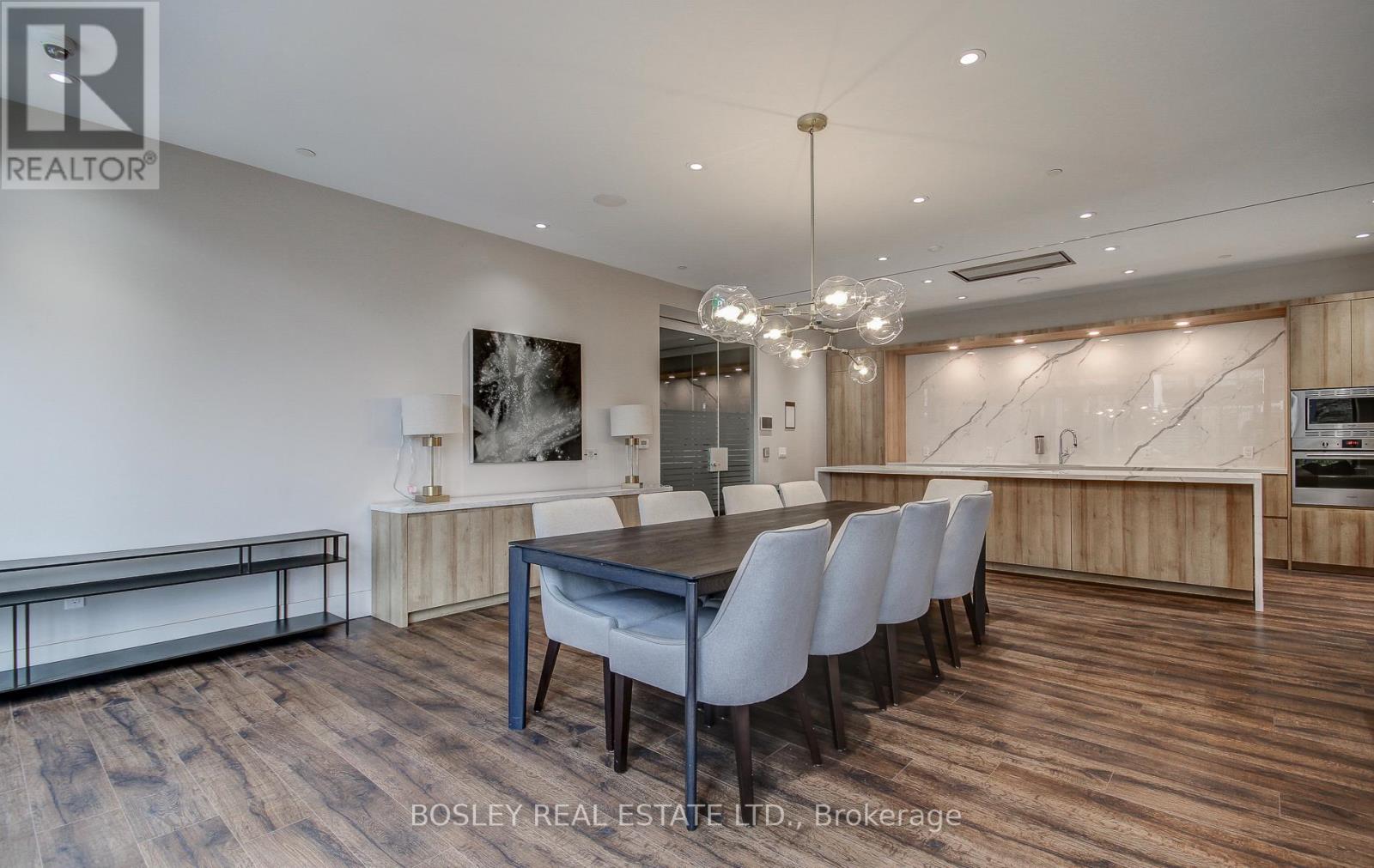 303 - 21 Park Street E, Mississauga, Ontario  L5G 1L7 - Photo 24 - W12497654