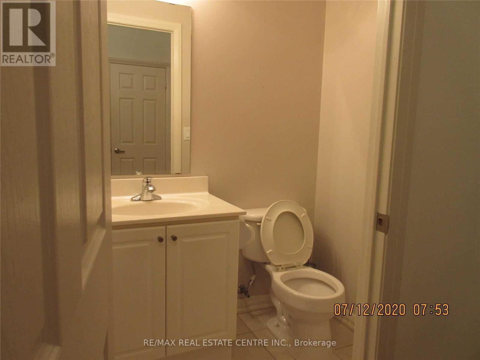 Th#111 - 220 Forum Drive, Mississauga (Hurontario), Ontario  L4Z 4K1 - Photo 13 - W12497668