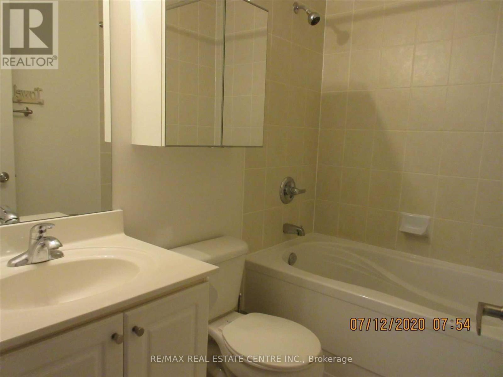 Th#111 - 220 Forum Drive, Mississauga (Hurontario), Ontario  L4Z 4K1 - Photo 18 - W12497668