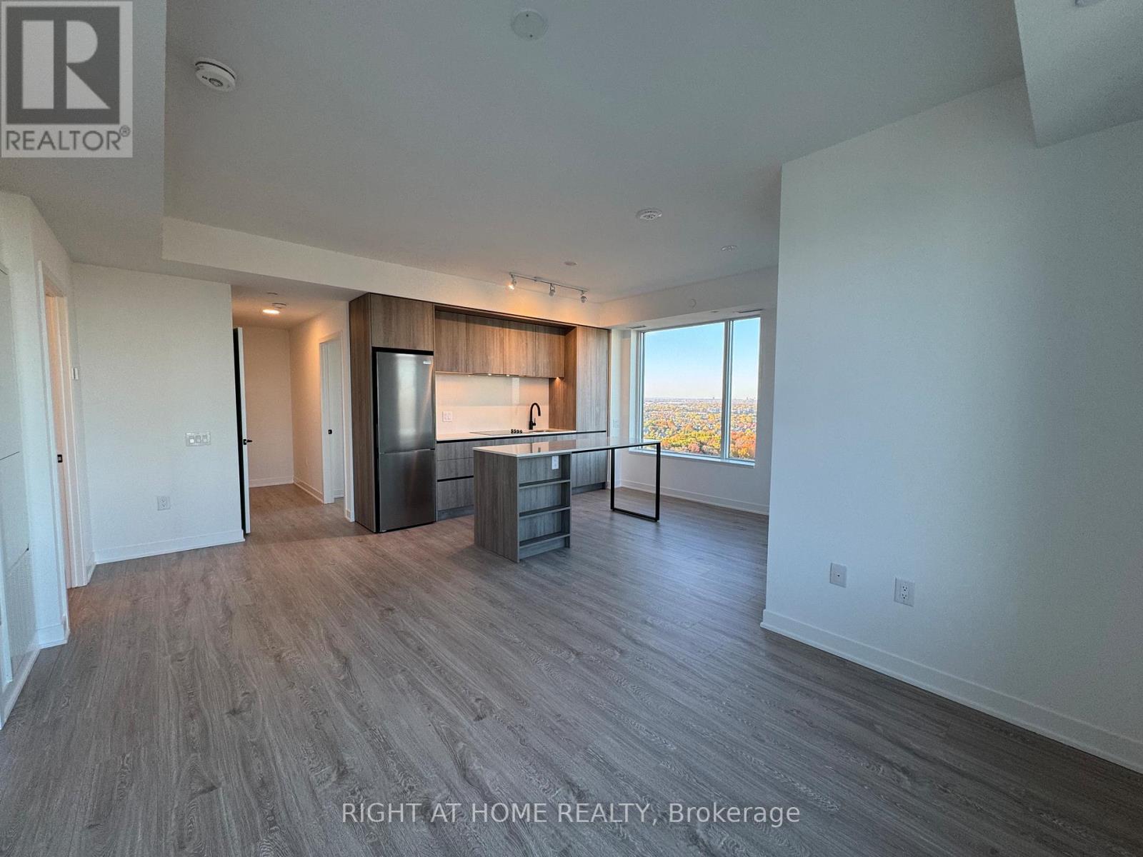 2111 - 2495 Eglinton Avenue W, Mississauga, Ontario  L5M 2T2 - Photo 18 - W12497678