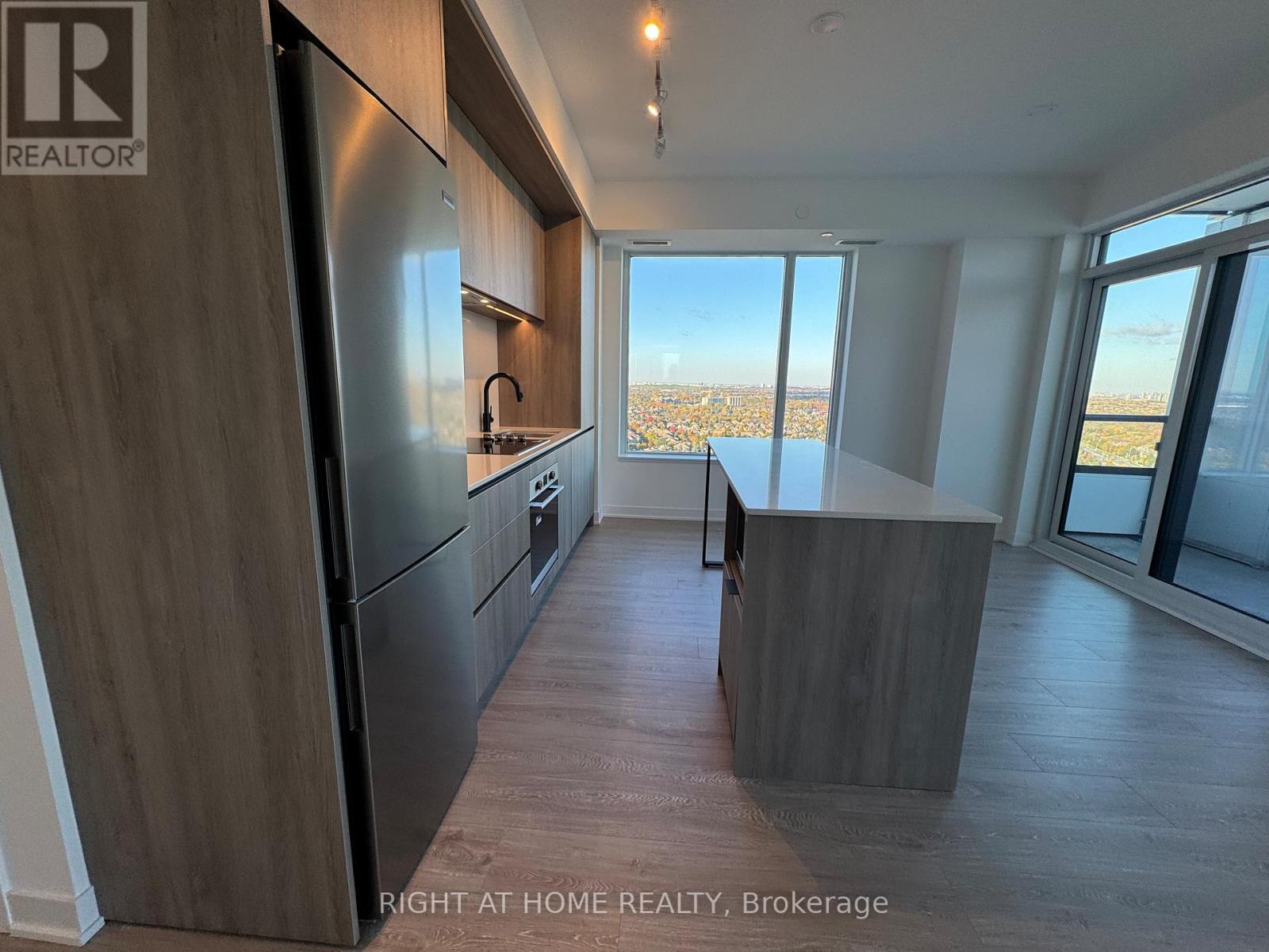 2111 - 2495 Eglinton Avenue W, Mississauga, Ontario  L5M 2T2 - Photo 20 - W12497678