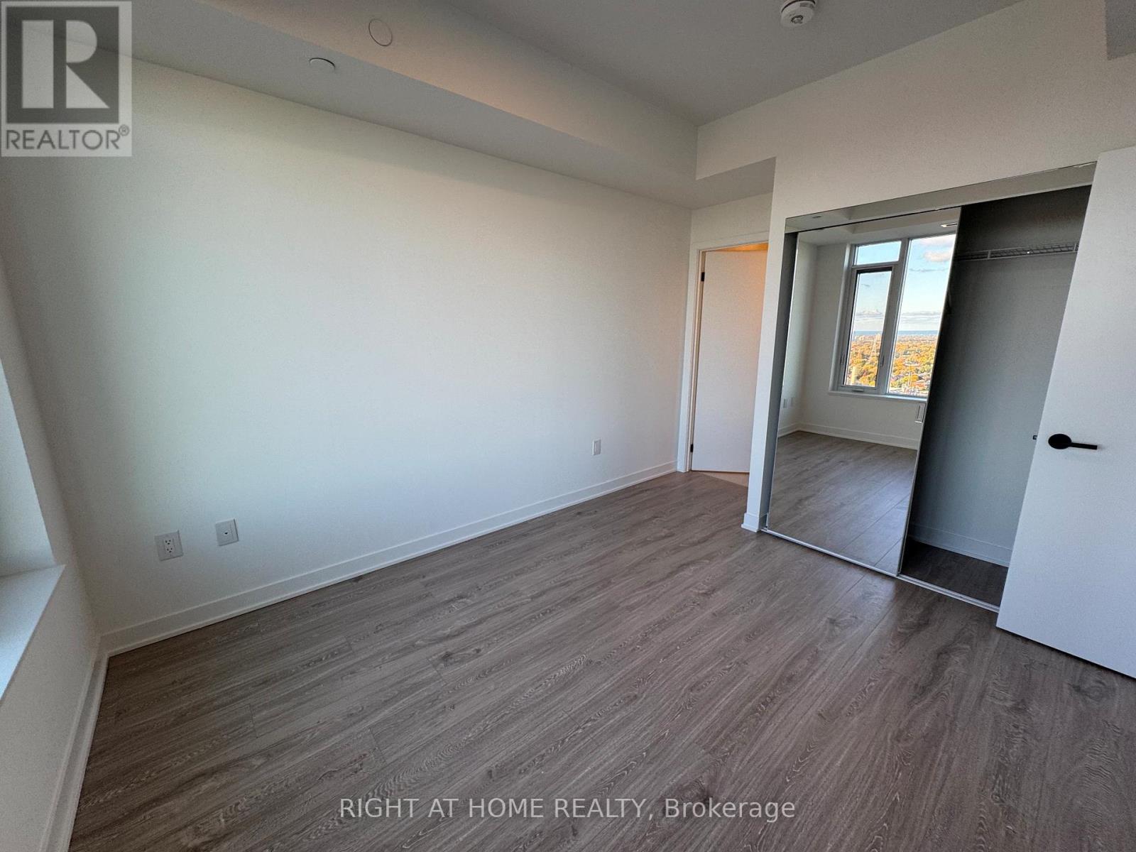 2111 - 2495 Eglinton Avenue W, Mississauga, Ontario  L5M 2T2 - Photo 35 - W12497678