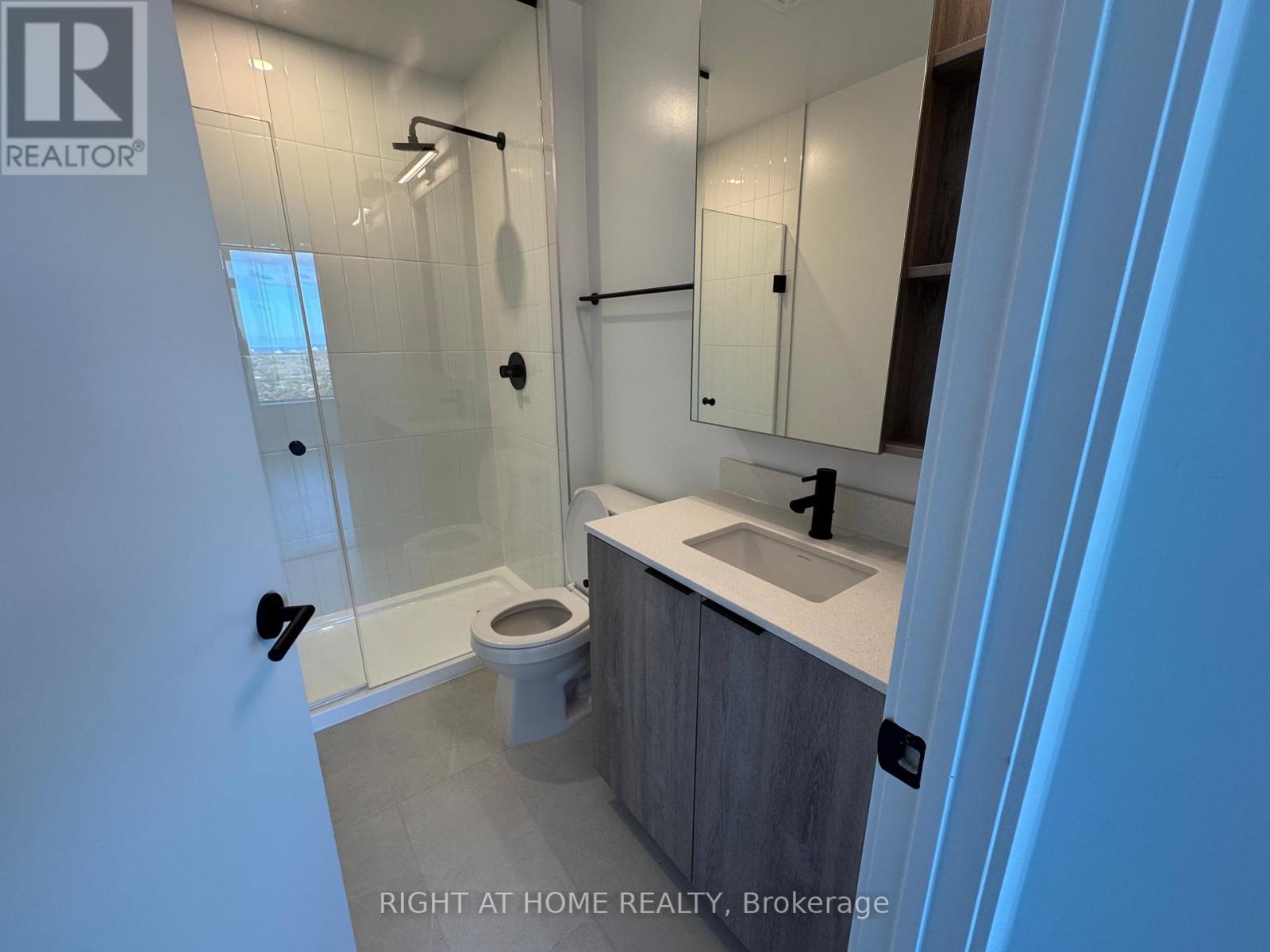 2111 - 2495 Eglinton Avenue W, Mississauga, Ontario  L5M 2T2 - Photo 37 - W12497678