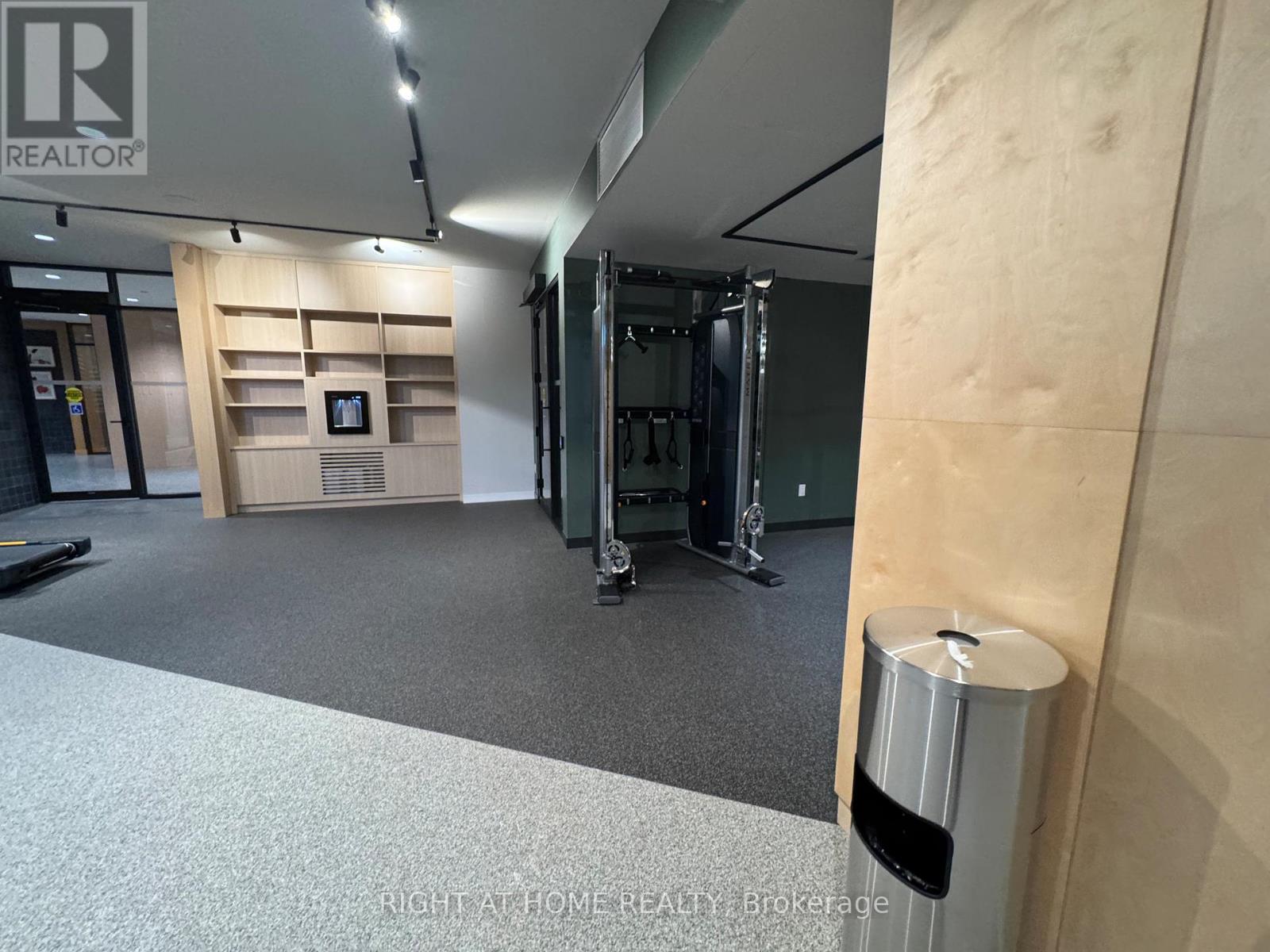 2111 - 2495 Eglinton Avenue W, Mississauga, Ontario  L5M 2T2 - Photo 45 - W12497678