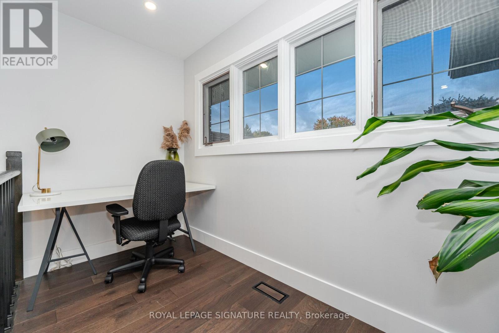 51 Kenpark Avenue, Brampton (Snelgrove), Ontario  L6Z 3R6 - Photo 21 - W12497708