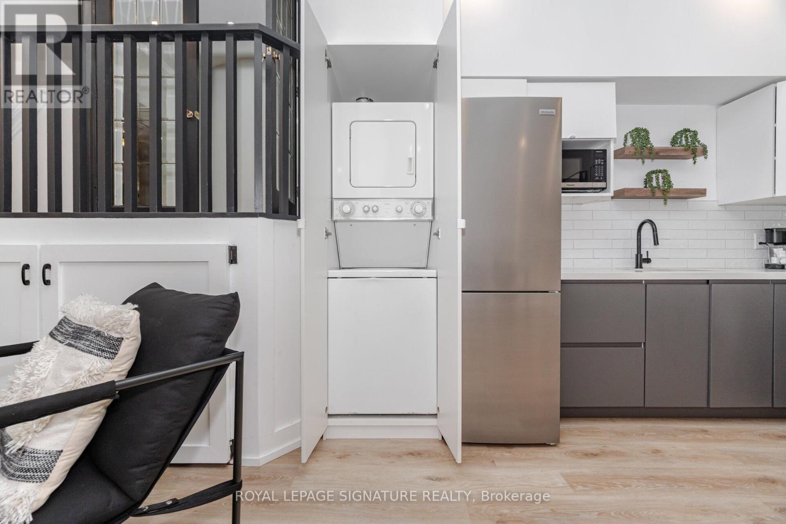 51 Kenpark Avenue, Brampton (Snelgrove), Ontario  L6Z 3R6 - Photo 37 - W12497708