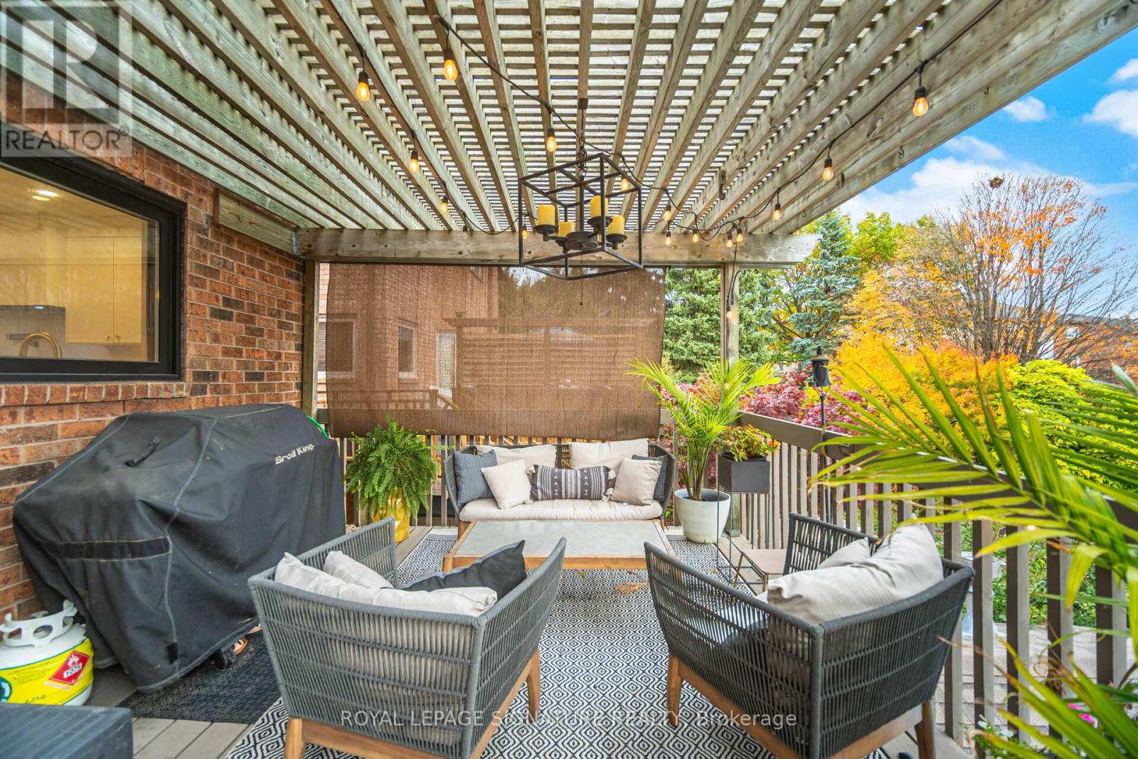 51 Kenpark Avenue, Brampton (Snelgrove), Ontario  L6Z 3R6 - Photo 39 - W12497708