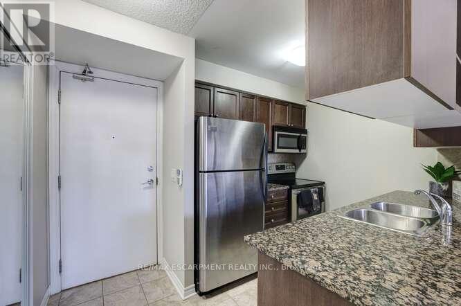 202 - 2391 Central Park Drive, Oakville (Ro River Oaks), Ontario  L6H 0E4 - Photo 16 - W12497726