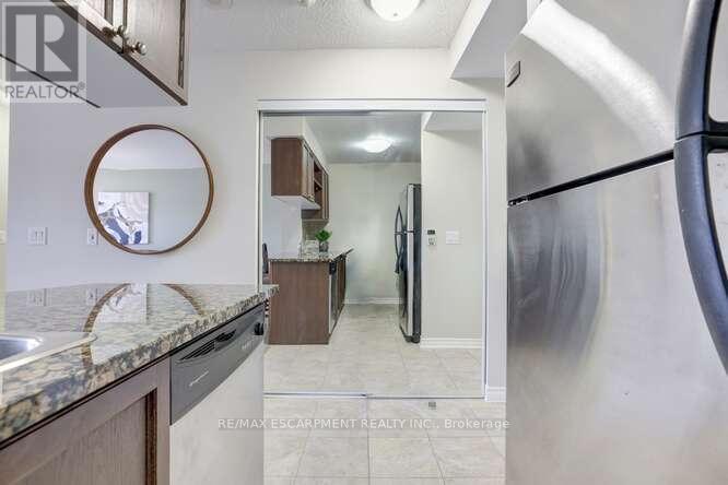 202 - 2391 Central Park Drive, Oakville (Ro River Oaks), Ontario  L6H 0E4 - Photo 17 - W12497726