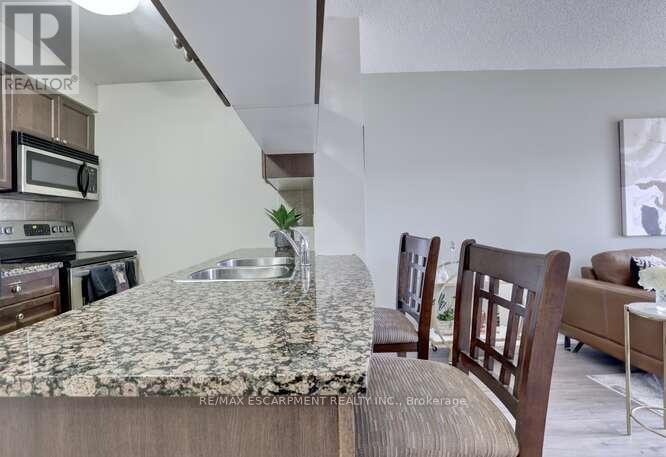 202 - 2391 Central Park Drive, Oakville (Ro River Oaks), Ontario  L6H 0E4 - Photo 20 - W12497726