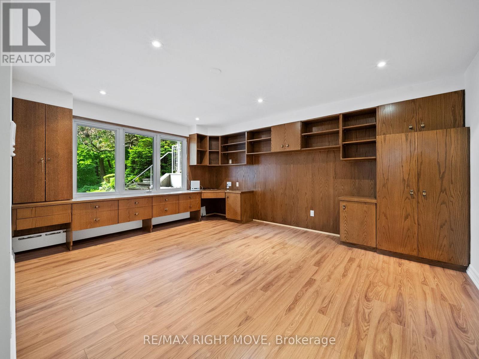 22 Ladyshot Crescent, Toronto (York University Heights), Ontario  M3J 1X2 - Photo 22 - W12497734