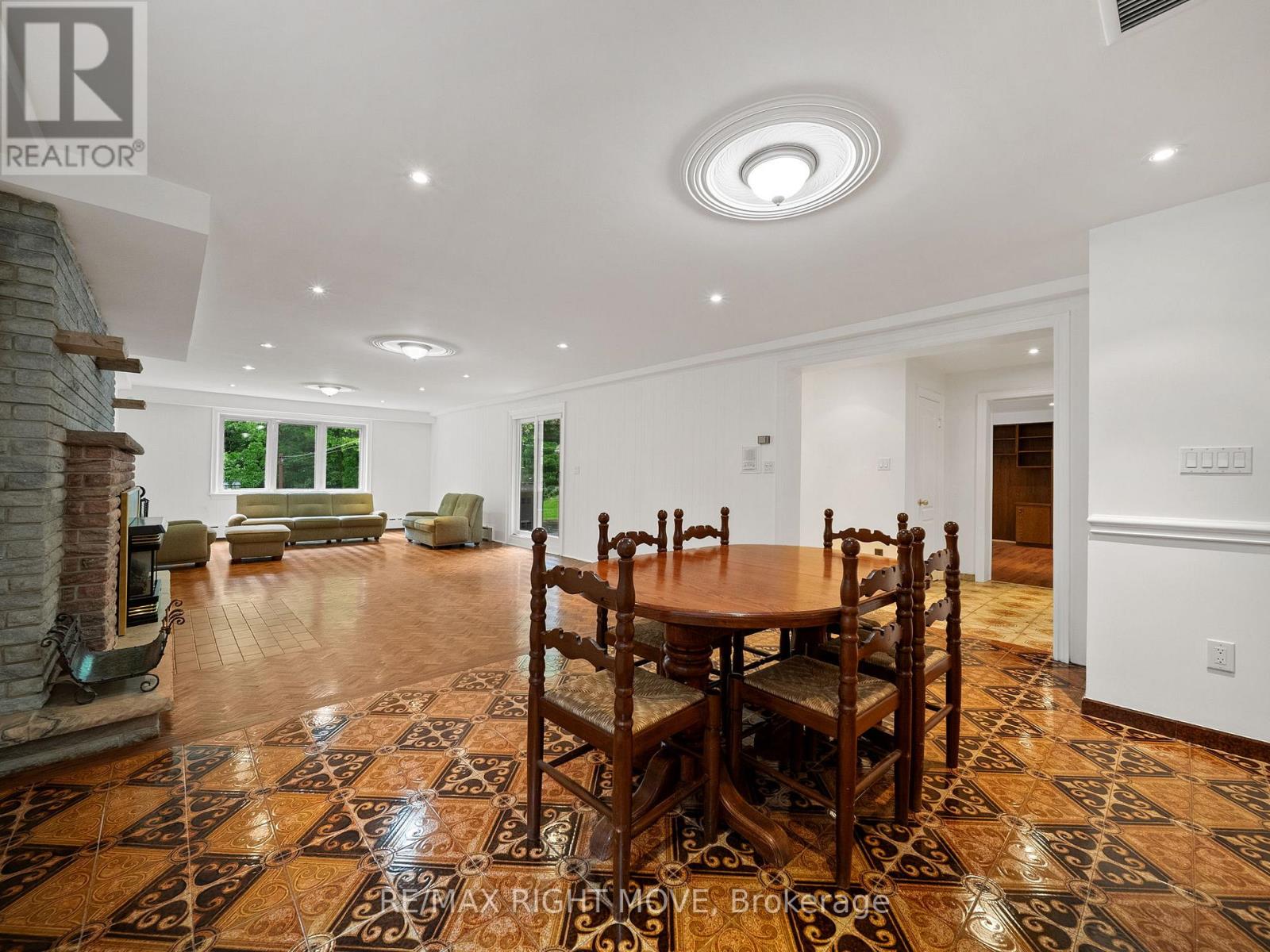 22 Ladyshot Crescent, Toronto (York University Heights), Ontario  M3J 1X2 - Photo 26 - W12497734