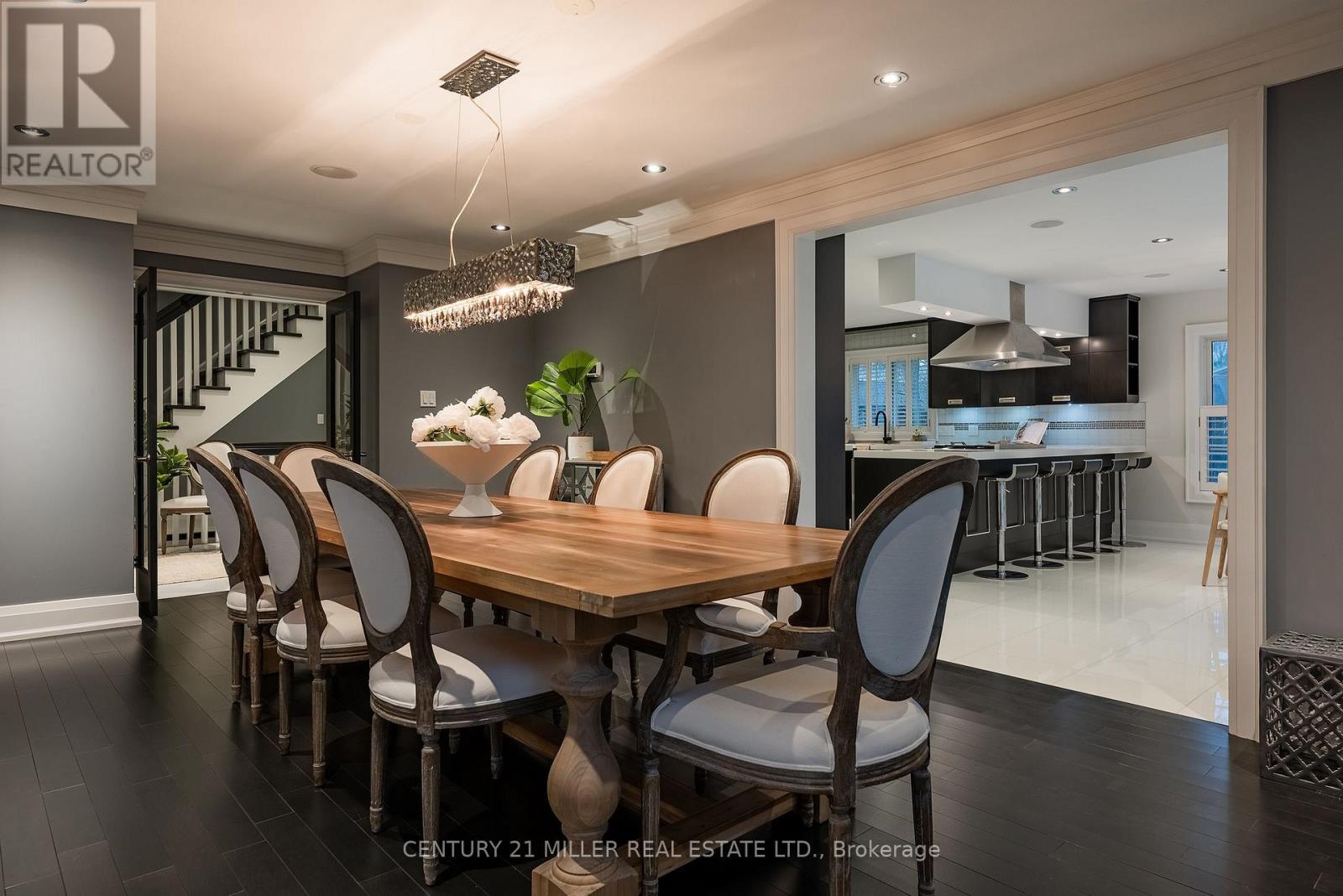 115 Charnwood Drive, Oakville (Fd Ford), Ontario  L6J 5G8 - Photo 13 - W12497788