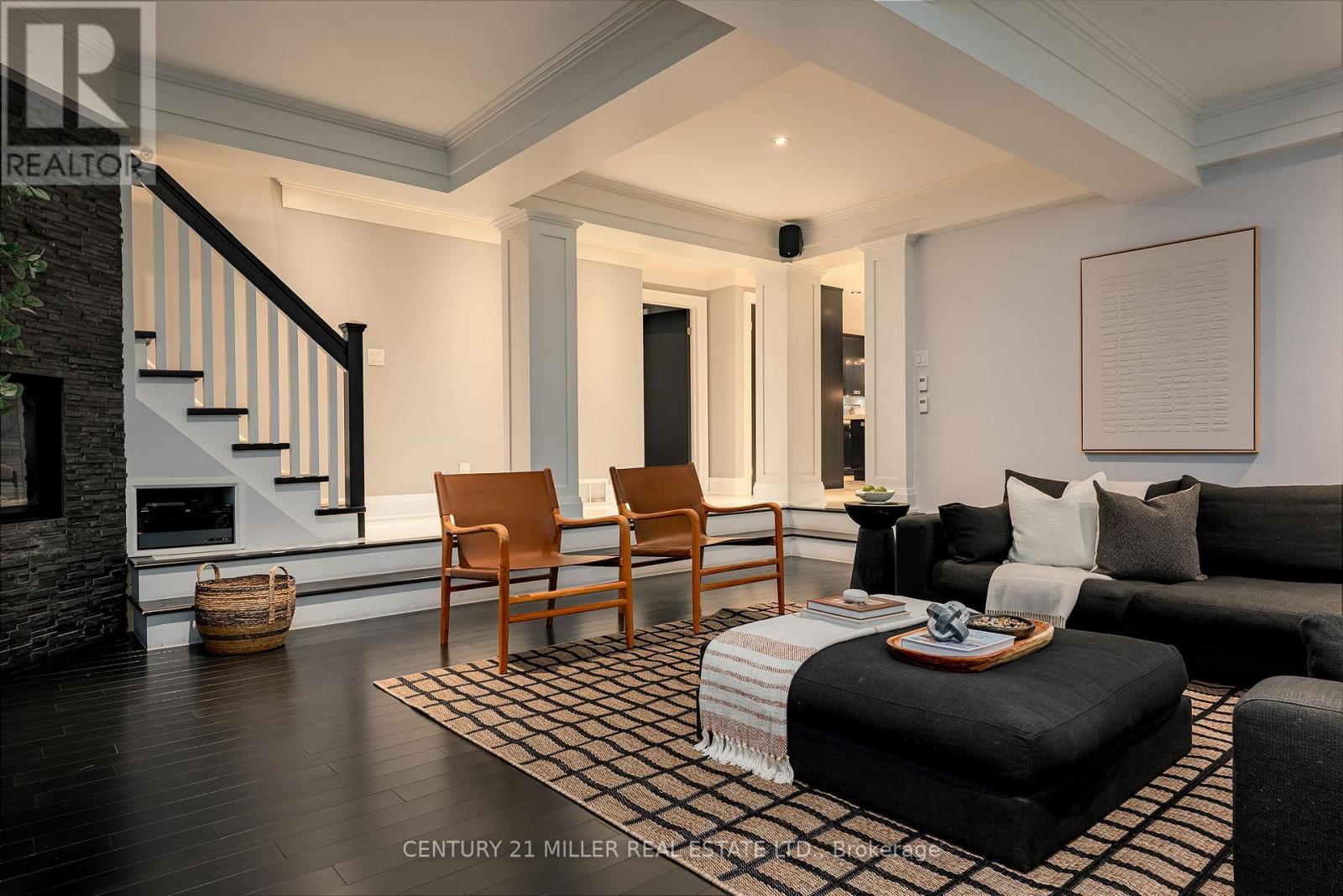 115 Charnwood Drive, Oakville (Fd Ford), Ontario  L6J 5G8 - Photo 14 - W12497788