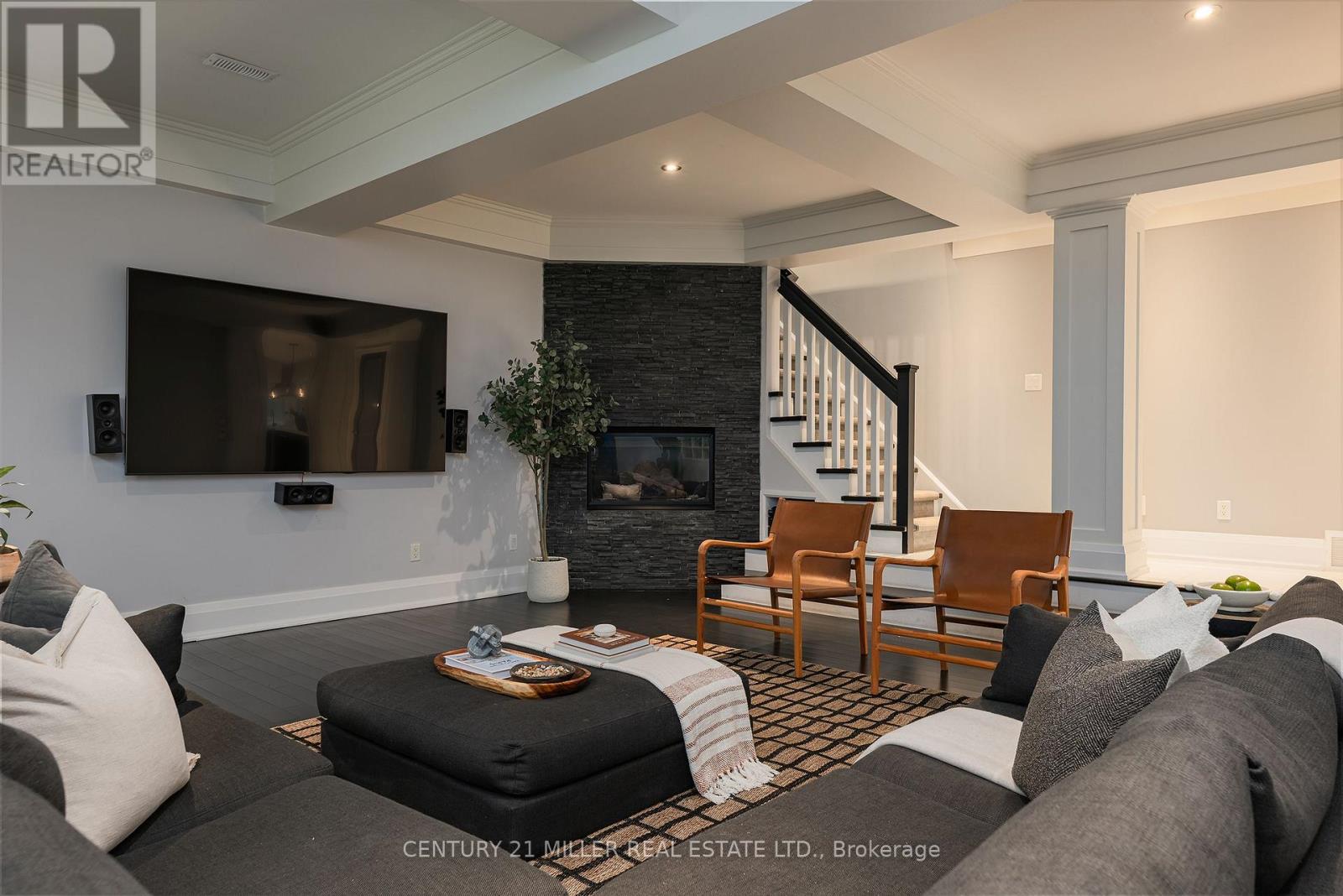 115 Charnwood Drive, Oakville (Fd Ford), Ontario  L6J 5G8 - Photo 16 - W12497788