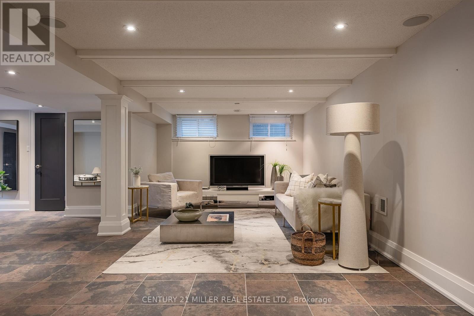 115 Charnwood Drive, Oakville (Fd Ford), Ontario  L6J 5G8 - Photo 32 - W12497788