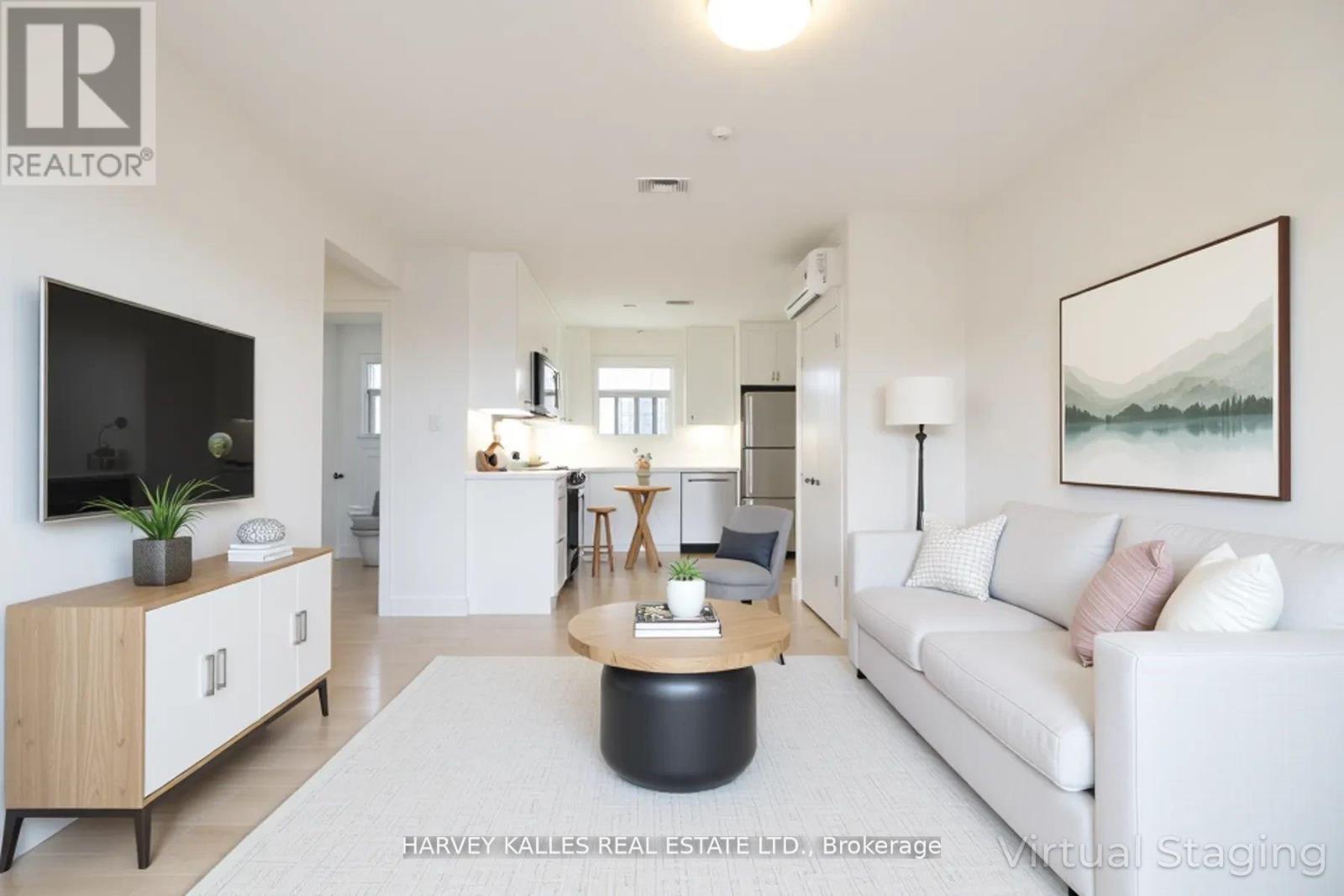 8 - 4 Benson Avenue, Mississauga, Ontario  L5H 2P2 - Photo 5 - W12497792