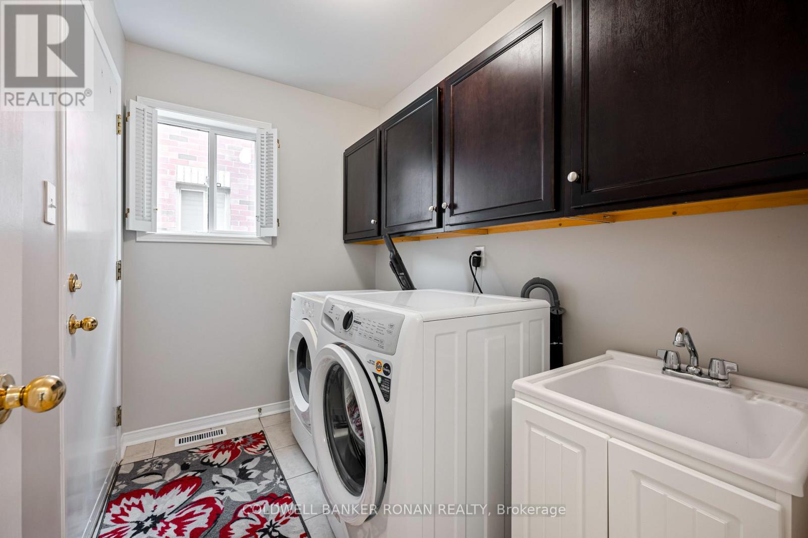 44 Baccarat Crescent, Brampton, Ontario  L7A 1K7 - Photo 14 - W12497814