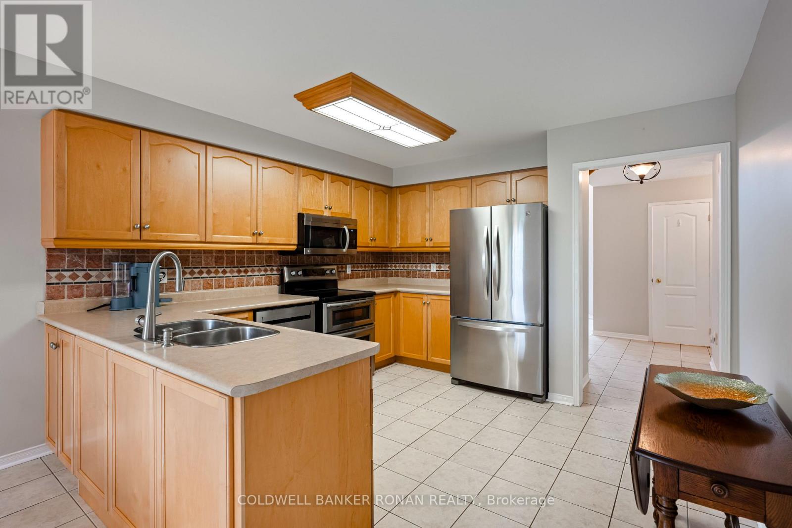 44 Baccarat Crescent, Brampton, Ontario  L7A 1K7 - Photo 18 - W12497814